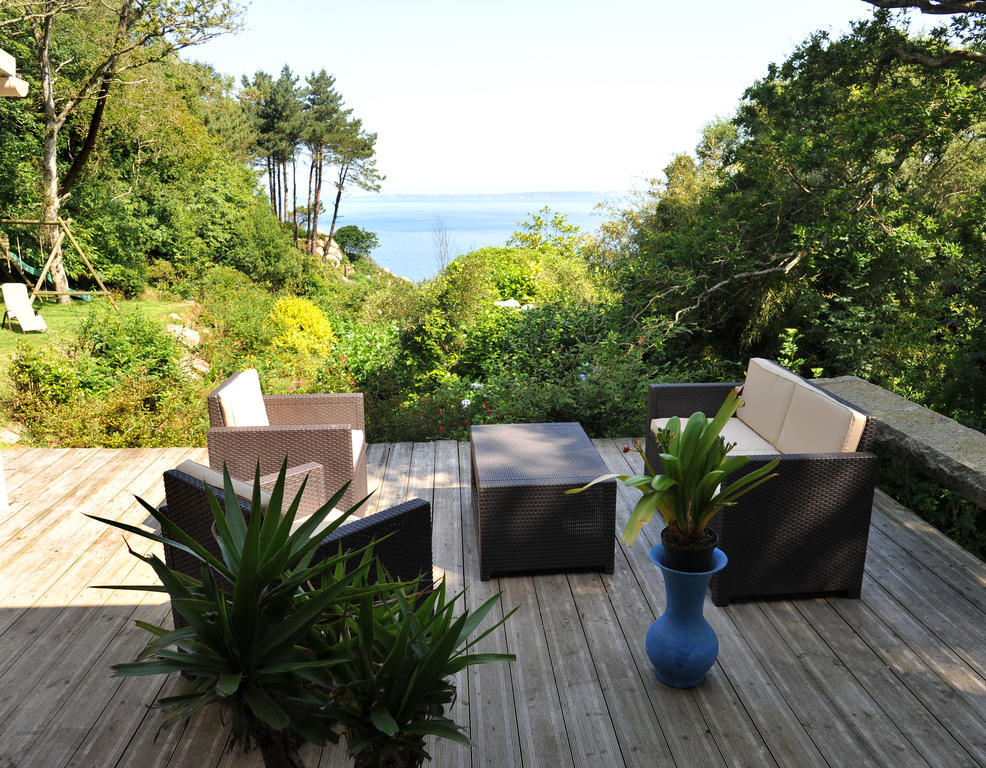 Bed and Breakfast Les Fous De Bassans Poullan-sur-Mer Zewnętrze zdjęcie