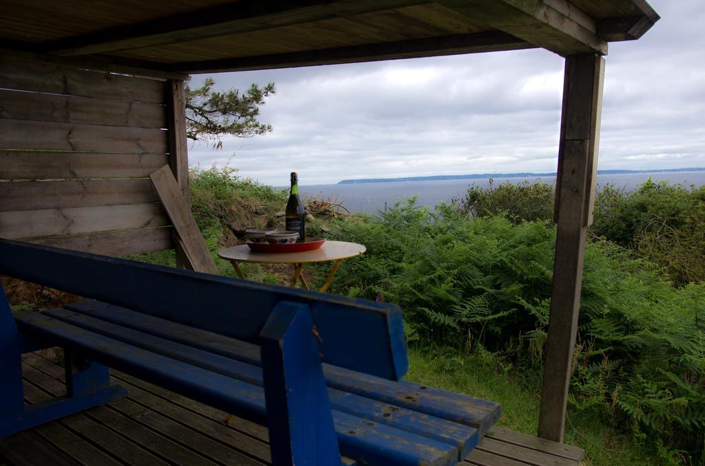 Bed and Breakfast Les Fous De Bassans Poullan-sur-Mer Zewnętrze zdjęcie
