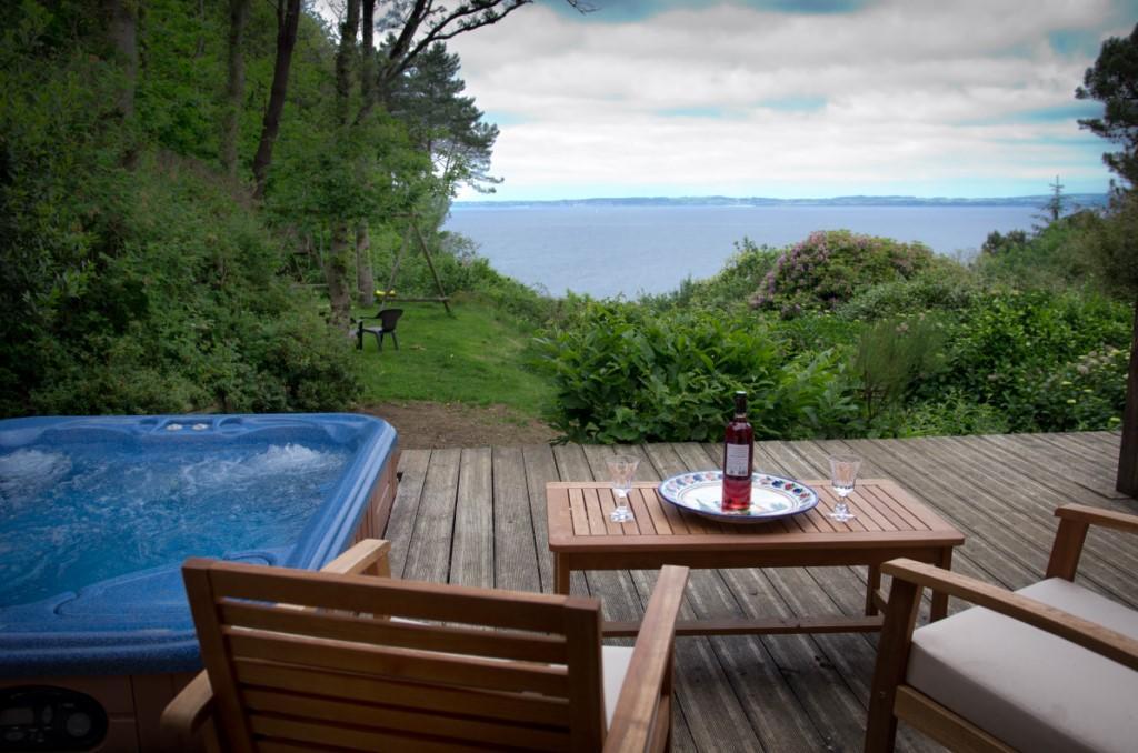 Bed and Breakfast Les Fous De Bassans Poullan-sur-Mer Zewnętrze zdjęcie